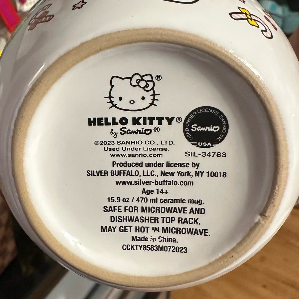 Hello Kitty Mug - Picture 3 of 3